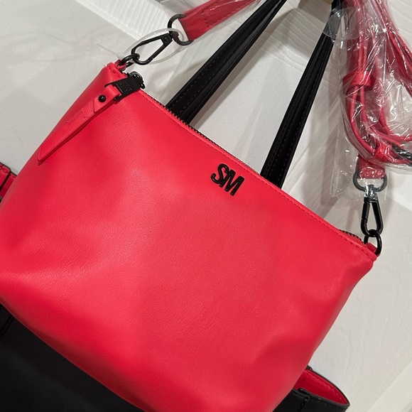 New! Steve Madden Women's Black Bdusk Tote &  Mini Crossbody Bag - Picture 5 of 15